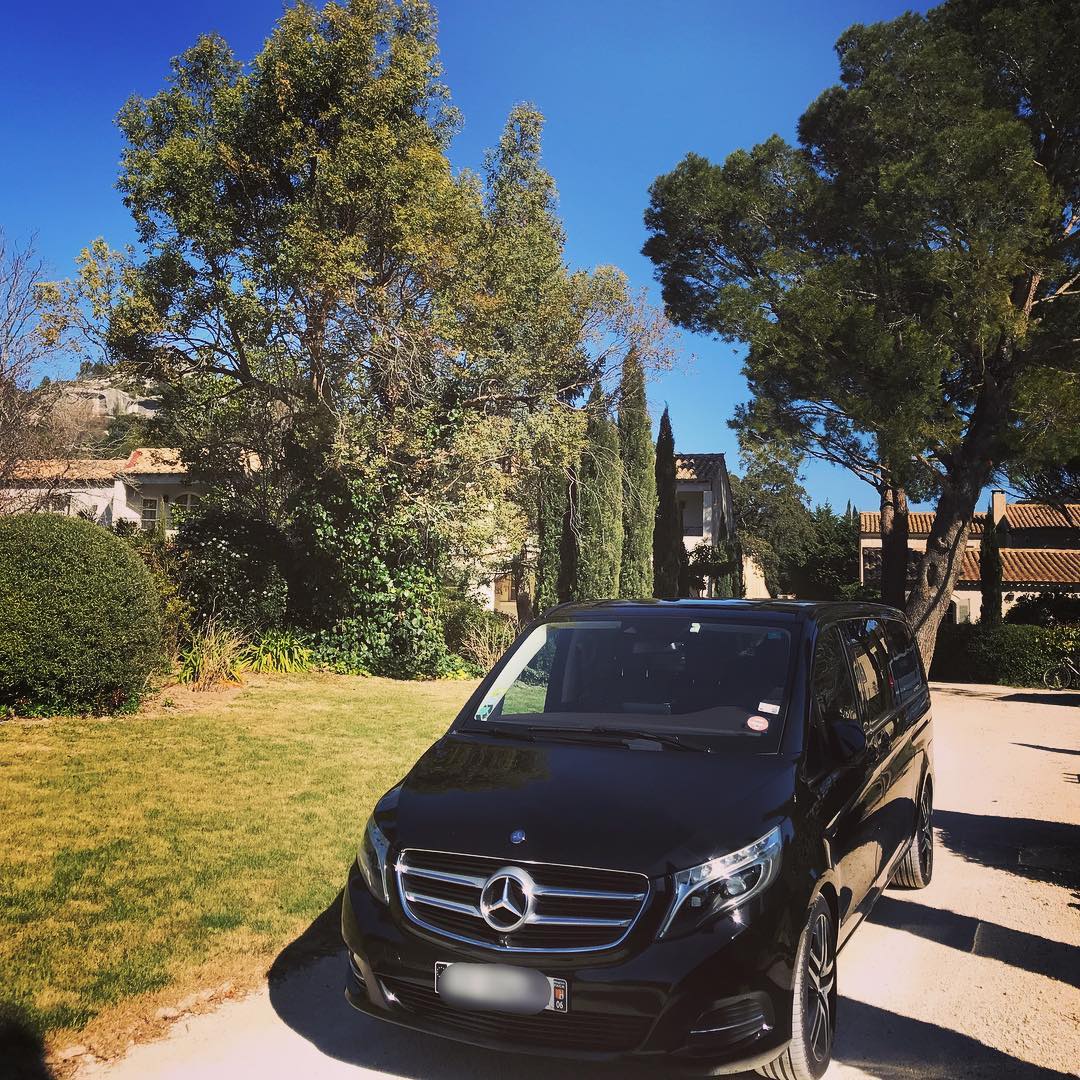 chauffeur_prive_nimes_1551809961_1993048866179275616_9711140893